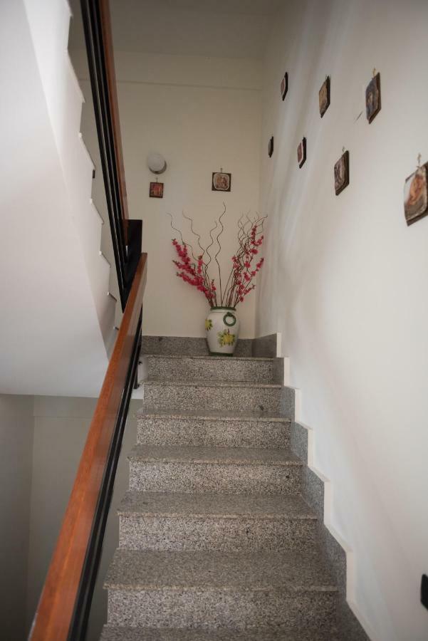 לינה וארוחת בוקר פומפיי Area Domus מראה חיצוני תמונה